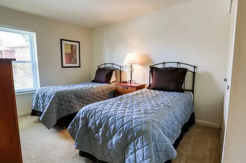 599 Cranbrook Rd, Cockeysville, MD 21030 photo 2