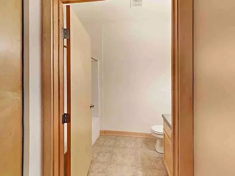 2848 N Brookfield Rd, Brookfield, WI 53045 photo 5
