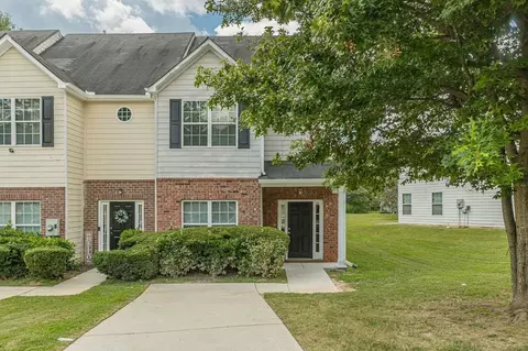 274 Brookview Dr, Riverdale, GA 30274
