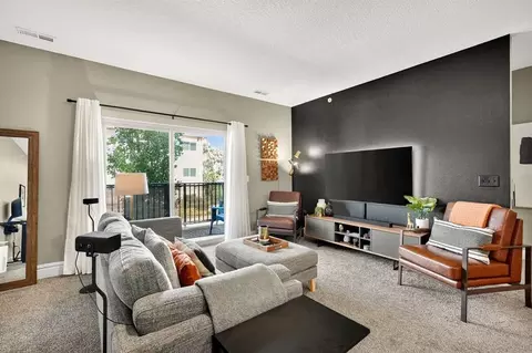 8350 Cascade Ave, West Des Moines, IA 50266