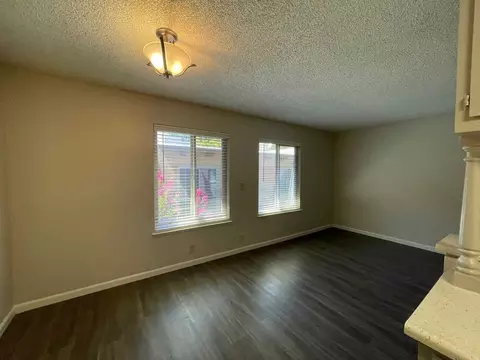 2114 H St, Sacramento, CA 95816