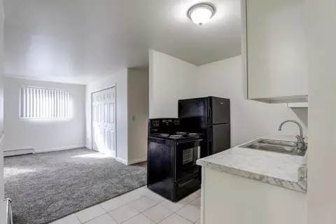 560 Dover St #3, Mount Morris, MI 48458 photo 2