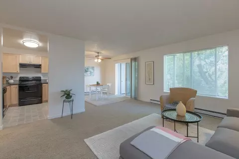 6345 NE Glisan St, Portland, OR 97213
