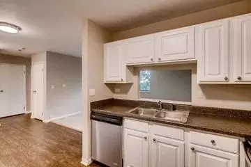 1330 E Chicago Ave, Naperville, IL 60540