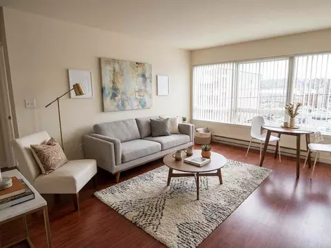 5210 Russell Ave NW, Seattle, WA 98107