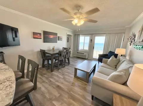 303 Atlantic Ave, Virginia Beach, VA 23451