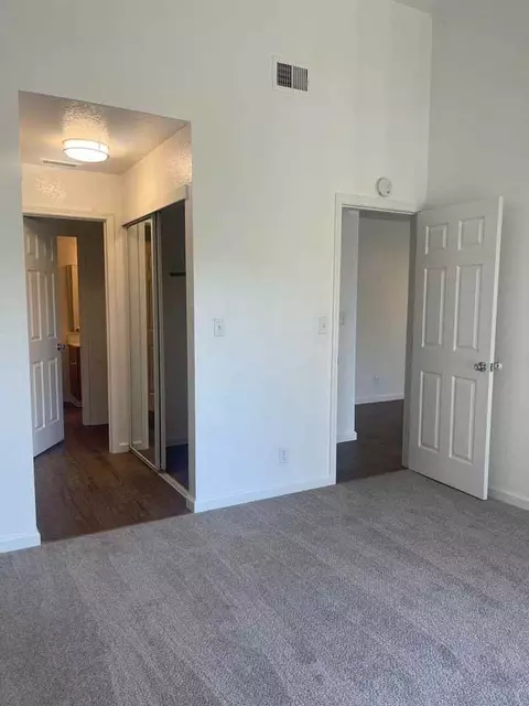 720 Sunrise Ave, Roseville, CA 95661