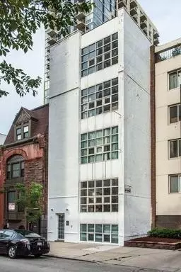 1216 N La Salle Dr, Chicago, IL 60610