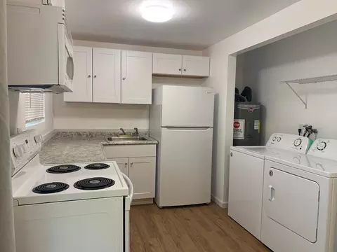 2212 Carlson Rd, Vancouver, WA 98661