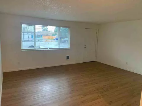 2212 Carlson Rd, Vancouver, WA 98661