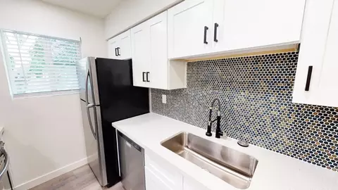 1621 W Denton Ln, Phoenix, AZ 85015
