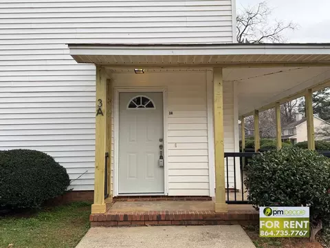 3 Pointer Ln, Greenville, SC 29607