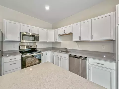 186 NW Lexington Dr, Waukee, IA 50263 photo 3