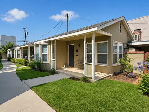 256 W College St, Covina, CA 91723