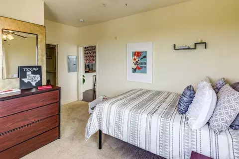 2815 Guadalupe St, Austin, TX 78705 photo 9