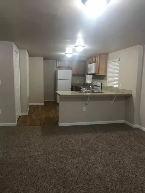 8355 W 9th Ave, Lakewood, CO 80214