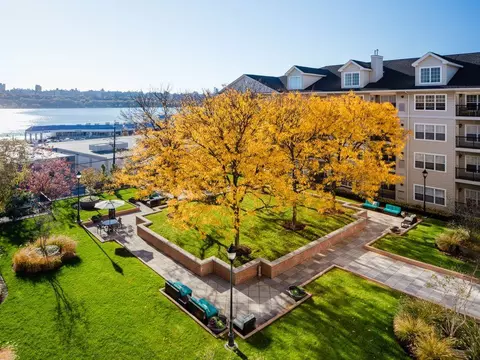 100 River Mews Ln, Edgewater, NJ 07020 photo 41