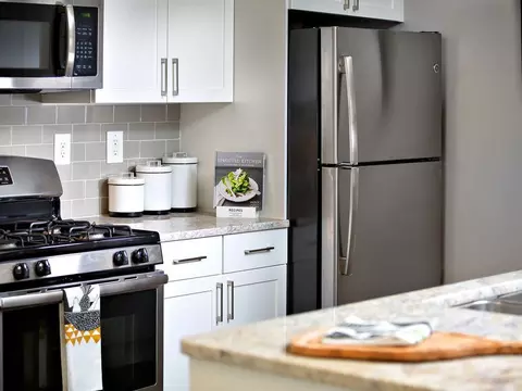 100 River Mews Ln, Edgewater, NJ 07020 photo 13