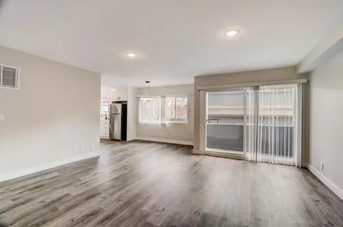 123 California Ave, Santa Monica, CA 90403