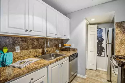 6060 Reserve Dr, Charlotte, NC 28270 photo 19