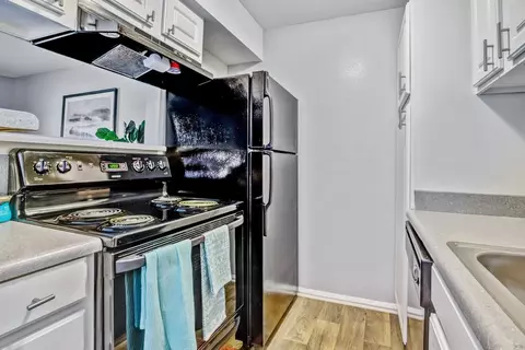 6060 Reserve Dr, Charlotte, NC 28270 photo 17
