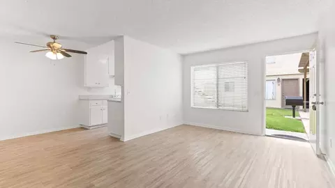 1471 13th St, Imperial Beach, CA 91932