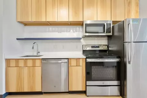 100 E 2nd St, Cedar Falls, IA 50613 photo 22