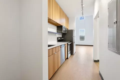 100 E 2nd St, Cedar Falls, IA 50613 photo 23
