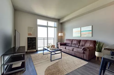 633 N Henry St, Madison, WI 53703 photo 25