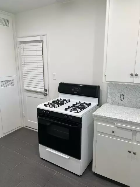 1701 Peppertree Ln, Fullerton, CA 92835
