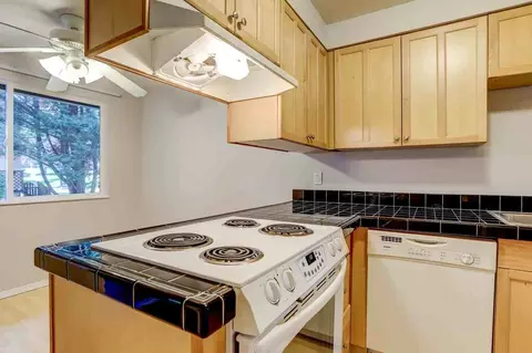 10305 SW Wilsonville Rd, Wilsonville, OR 97070