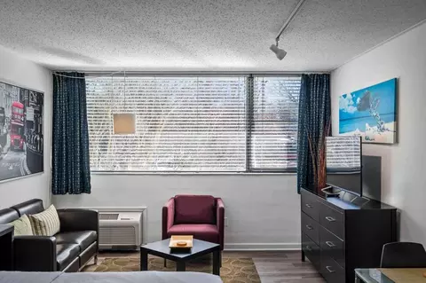 25 Th St NW, Atlanta, GA 30309