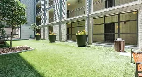 2424 Capitol St, Houston, TX 77003 photo 16