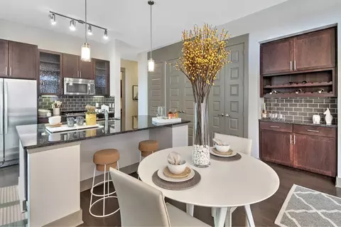 2424 Capitol St, Houston, TX 77003 photo 10