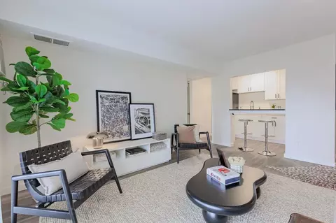 2524 Highway 100 S, Saint Louis Park, MN 55416