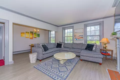 90 Madison Ave, Albany, NY 12202