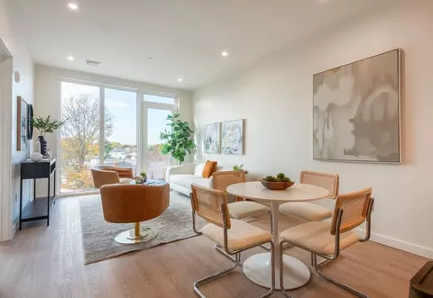 810 Washington Ave, Revere, MA 02151