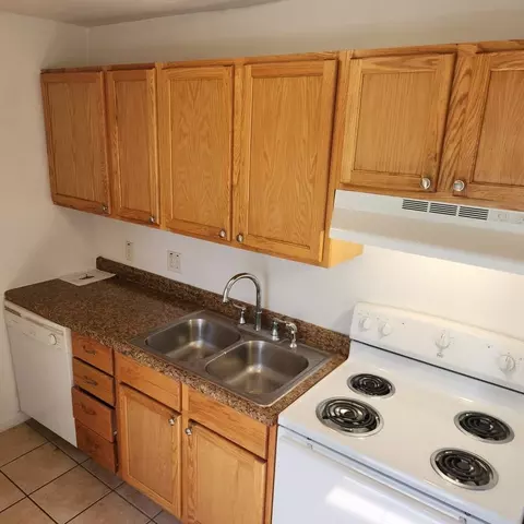 226 Piedmont Ave, Duluth, MN 55806