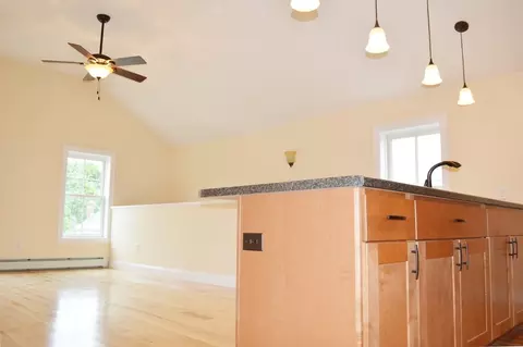 277 277279 North St, Burlington, VT 05401