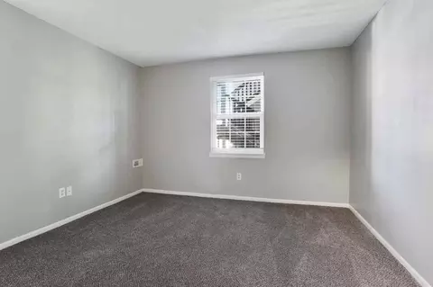 16615 W 139th St, Olathe, KS 66062
