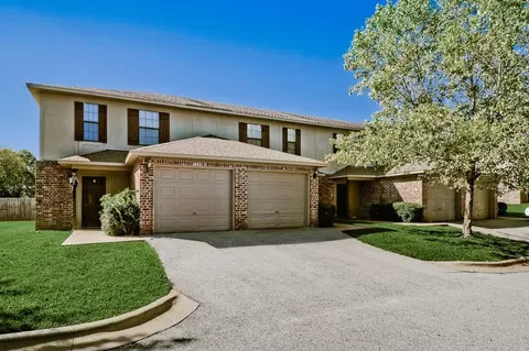 2324 Hidden Lake St, Springdale, AR 72764