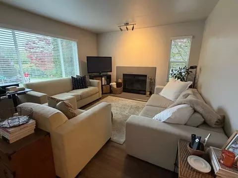 1922 42nd Ave E, Seattle, WA 98112