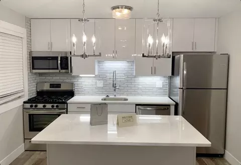 550 S Clay Ave, Kirkwood, MO 63122