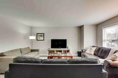 226 S Hoyne Ave, Chicago, IL 60612