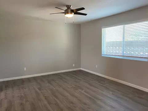 3221 N 36th St, Phoenix, AZ 85018