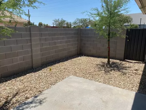 3221 N 36th St, Phoenix, AZ 85018