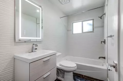 7634 Hampton Ave, West Hollywood, CA 90046 photo 8