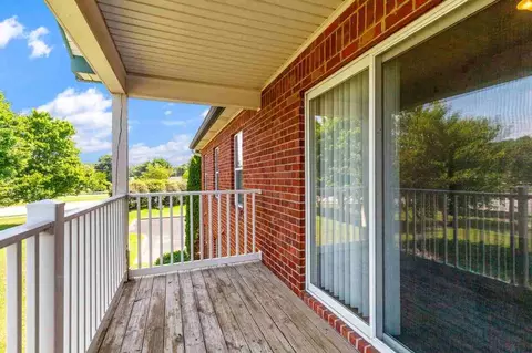 5401 Lowerfield Dr, Louisville, KY 40219 photo 18