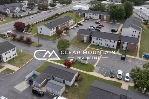 1102 W Poinsett St, Greer, SC 29650