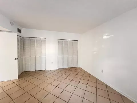 504 Santander Ave, Coral Gables, FL 33134 photo 3